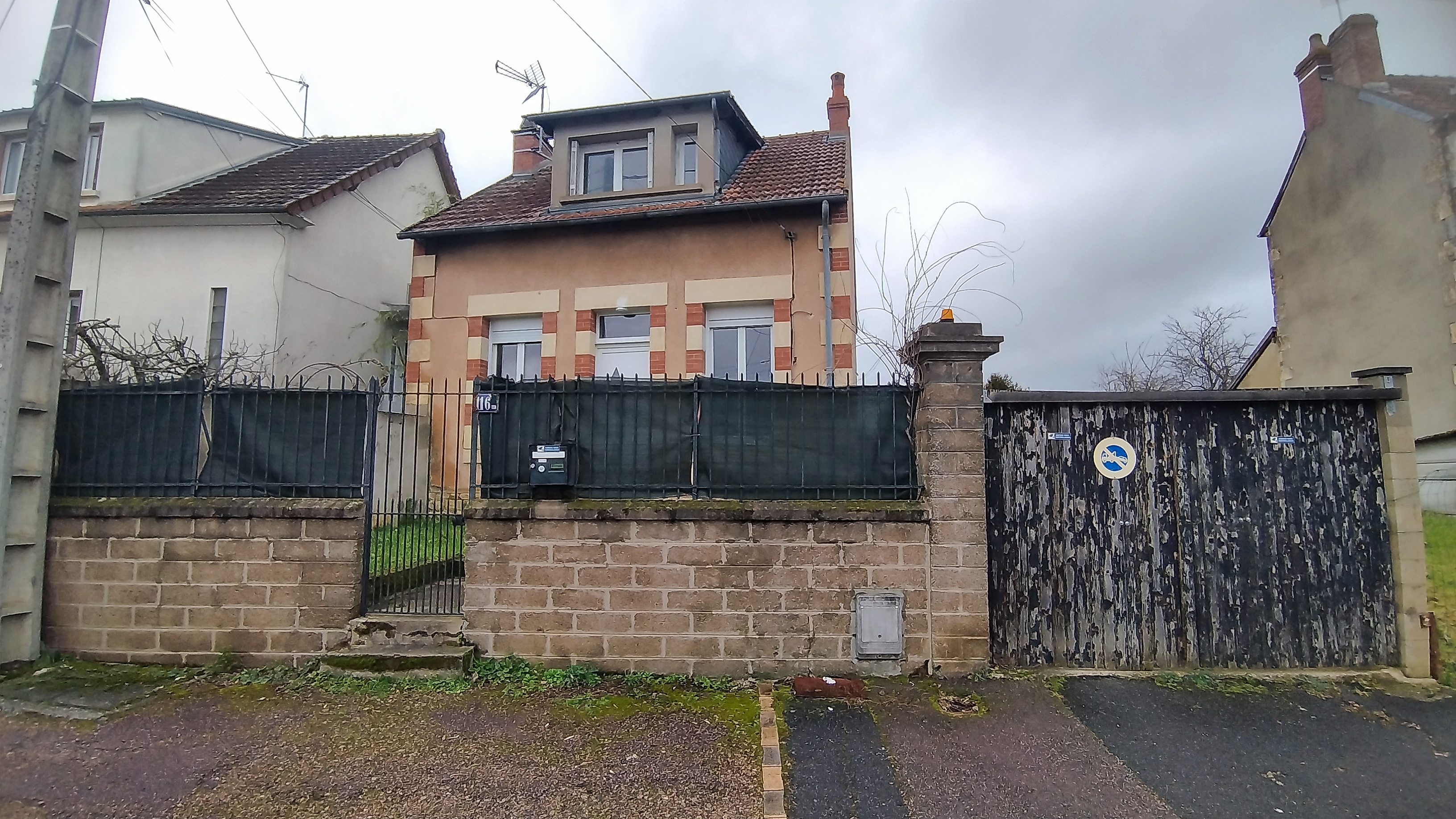 Maison T3 avec jardin, proche ISAT