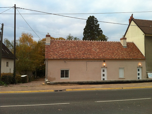 Maison F2 avec cave, parking et jardin